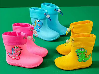儿童雨鞋